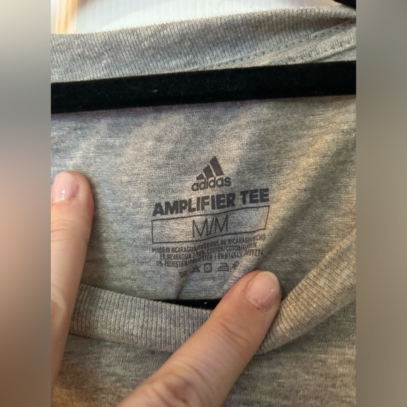 NWT adidas men’s Basic BOS short sleeve tee shirt gray and black. Size M - Picture 4 of 5